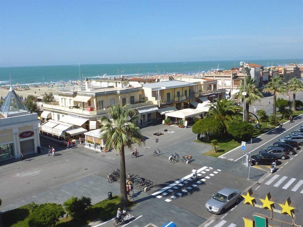 Hotel Liberty Viareggio Exterior foto